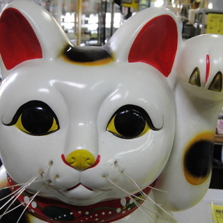 セール中につき、3,000円引きの5478円!　招き猫　貯金箱　ネコ　縁起物　商売繁盛の画像