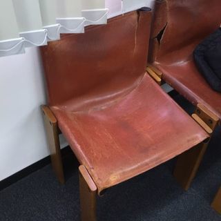 延長、引取限定(03/31午前中までに港区に引取りにきて頂ける方) オフィス家具(椅子)、ベッドお譲り致します。早い者勝ちですのでご了承下さい。バラでも引取可能です。ご質問下さい。※画像の1枚目の物はまだございます。の画像