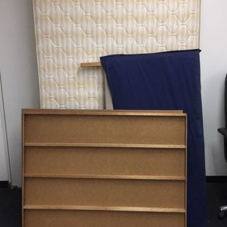 延長、引取限定(03/31午前中までに港区に引取りにきて頂ける方) オフィス家具(椅子)、ベッドお譲り致します。早い者勝ちですのでご了承下さい。バラでも引取可能です。ご質問下さい。※画像の1枚目の物はまだございます。の画像