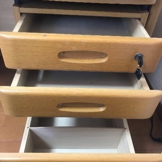 勉強机 譲ります 【引き取りに来てくれる方】０円の画像