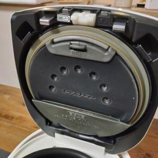 日立 炊飯器 RZ-MV100K 中古美品の画像