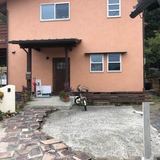 京田辺市、同志社前駅徒歩4分、広々した庭でバーベキューも可👌 - 不動産売買（マンション/一戸建て）