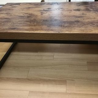 美品＊アンティーク＊コーヒーテーブル＊脚がブラックの金属製＊イン...