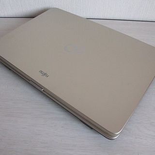 高速SSD240GB搭載　Fujitsu LIFEBOOK AH/R3 タッチパネル　ノートパソコン　3の画像