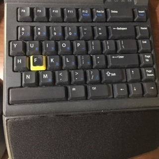 特殊キーボードとマウスの画像
