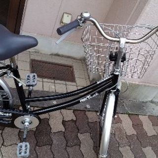 PUNC Tough 26吋ファミリーサイクル 内装3段/LEDオート/ブラックxシルバー