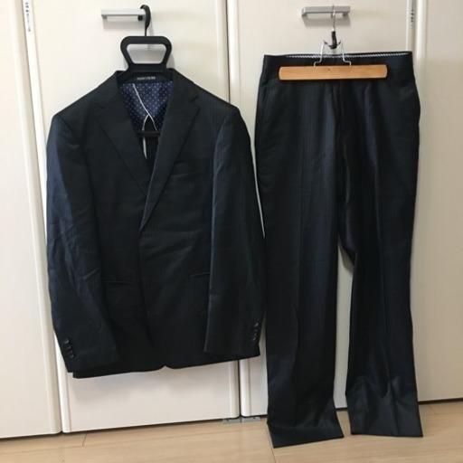 スーツ新品