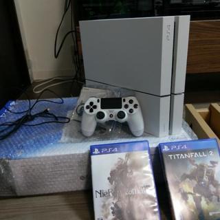 PS4本体（箱付き・動作品）+ニーアオートマタ・タイタンフォール...