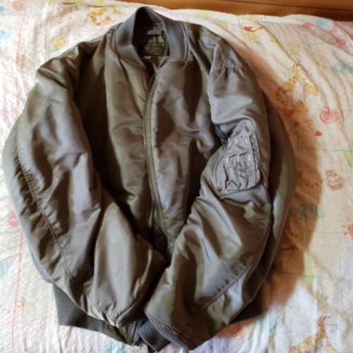 フライトジャケットAVIREX  MA-1