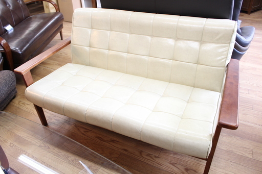 J023)ビーカンパニー B-COMPANY 2Pソファ 2人がけ 2シーター ホワイト系カラー