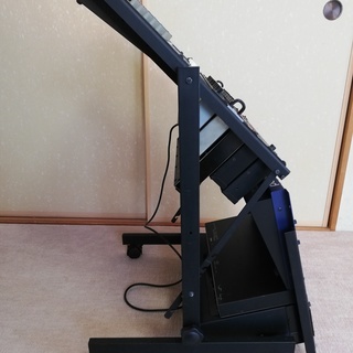 音楽用機材セット（ラック、ミキサー、エフェクター、プリアンプ、MIDI音源、MIDI/オーディオ・インターフェース）の画像