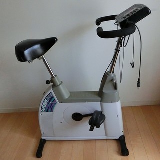 コンビ エアロバイクEZ-101 取扱説明書付き バイクトレーニング