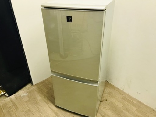 033106☆シャープ 2ドア冷蔵庫 11年製☆