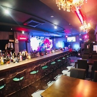 《カウンタースタッフ・ポールダンサー募集》の画像