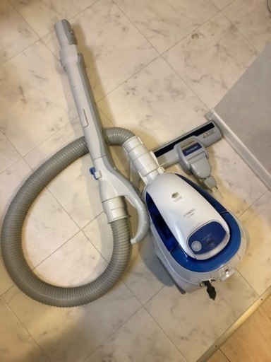 日立 サイクロン掃除機 1000円