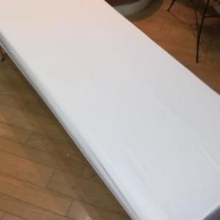 診療ベッド　マッサージベッド