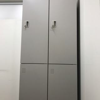 4人用ロッカーの画像