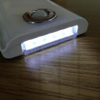 【値下げ】充電式懐中電灯　非常灯の画像