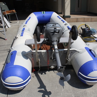 パワーボート・２馬力エンジン１式売りますの画像