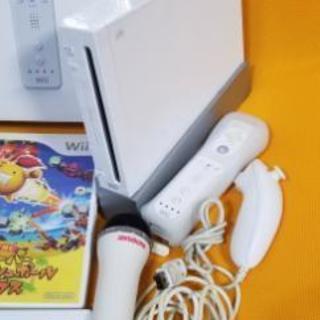 [今週限定]最終値下げ！任天堂Wii本体+付属品+ソフト8本+ハンドル2個のお得セット！の画像