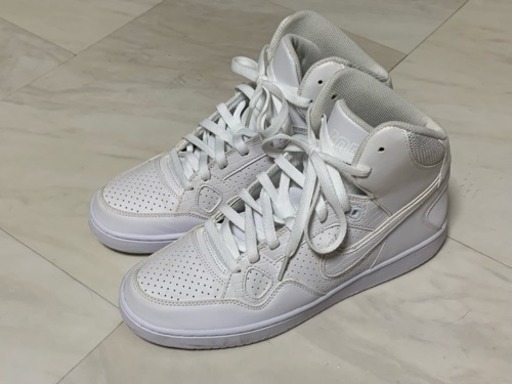 NIKEのハイカットスニーカー売ります。