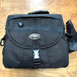 CANON EOS KISS X2 ダブルズームキット（キャリーバッグ付き）