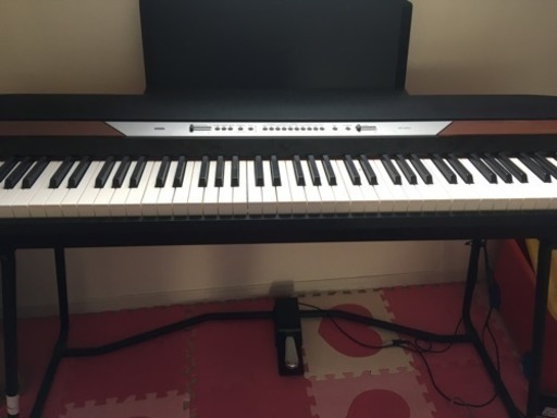 KORG電子ピアノ　椅子付き　楽譜立て付き