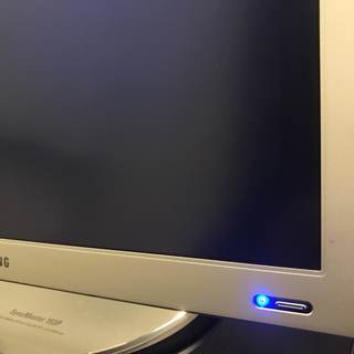 🔴無料【画面縦横比４：３】Samsung(サムスン) 枠がかっこいい 液晶ディスプレイ 型番「Syncmaster 193P」の画像