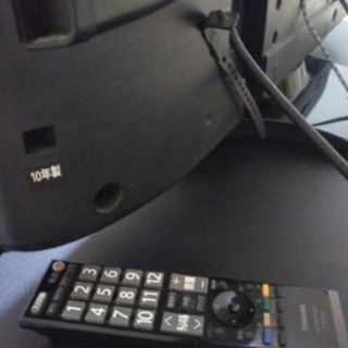 東芝 REGZA 32インチ　首ふりテレビ　※テレビ台なしの画像
