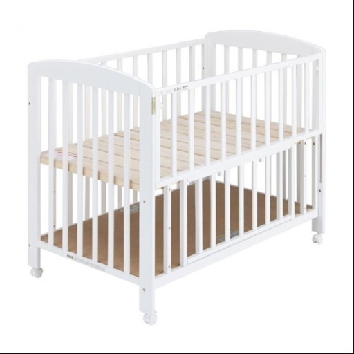 《取引中》【値下しました】ベビーベッド カトージ 立ちベッドシンプルコンフォートF ホワイト