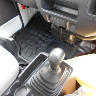 4WD 5速車　エアコン付!!!の画像