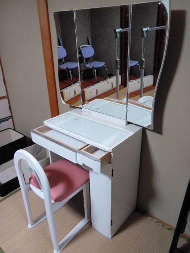 ホワイトドレッサー　三面鏡