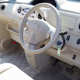 トヨタ ポルテ １５０ｒ　Ｇパッケージ パール　自社ローン専門【くるまのミツクニ湘南店】の画像
