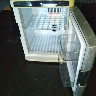 冷蔵庫【可愛い小型サイズ】インバーターがあれば車から電源をキャン...