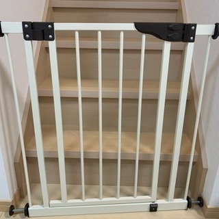 [お譲りする方が決まりました]ベビーゲート2セット