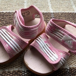 adidas 女の子用 サンダル