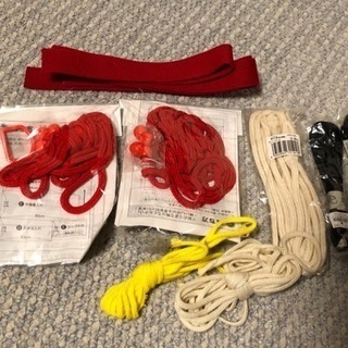 終了【値下げ】手作りマスクに…はぎれ&手芸わた&紐キット、ミシン糸などの画像