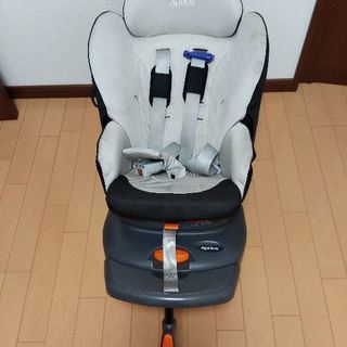 自動車用チャイルドシート