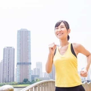 新感覚ランニングフォームでサブ４も夢じゃない！ランニングフォーム...