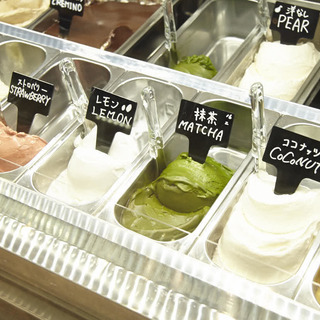 カフェ併設 イタリアンジェラート日本1号店のホールスタッフ急募の画像