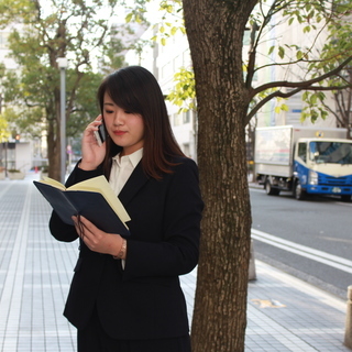 ★投資営業★高収入可能！とにかく稼げます！《未経験でもやる気のある方歓迎》の画像