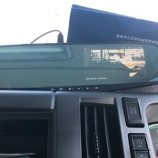 ルームミラー型ドラレコ