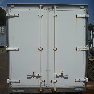 ♪千BE44♪物置♪コンテナ♪断熱材入ってる♪サイドドア付♪鍵穴