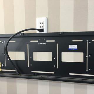 液晶テレビ　壁付けの画像