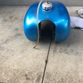 tw200  アルミタンクの画像