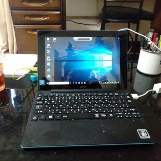 ACER aspire SW-3-16 12000円