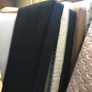 ★ 脚付き シングルベッドたくさん御座います 無料で差し上げます★の画像