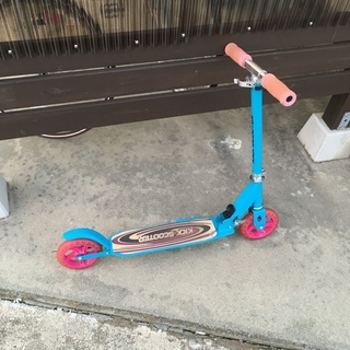 子供用キックボード