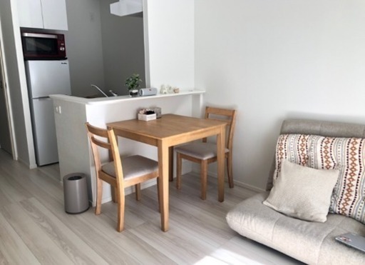 2人掛けダイニングセット〈ナチュラル木目〉短期間使用！4/12までに取りに来れる方