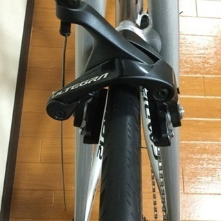 室内保管 キャノンデール CAAD12 ロードバイクの画像
